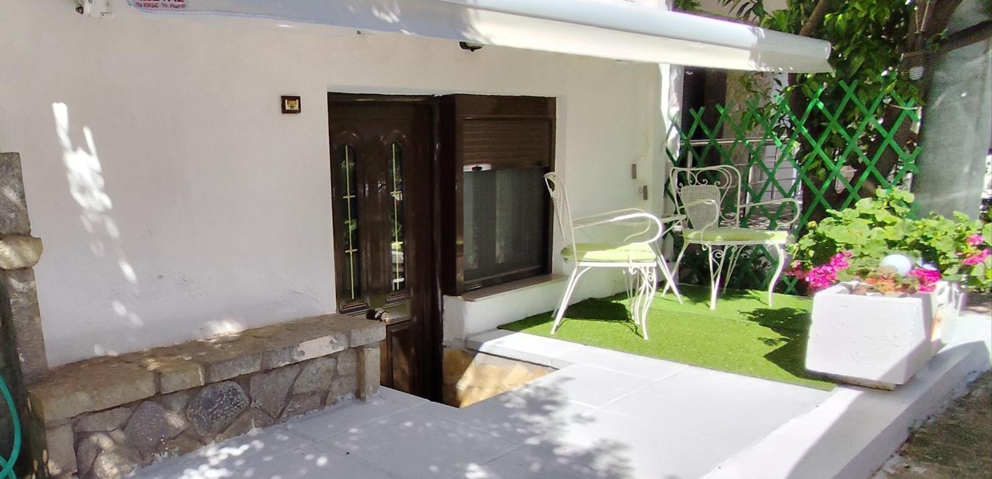 Ευρύχωρο Και Άνετο Διαμέρισμα Στην Ιτέα Joanna'S Apartment Kirra Exterior photo